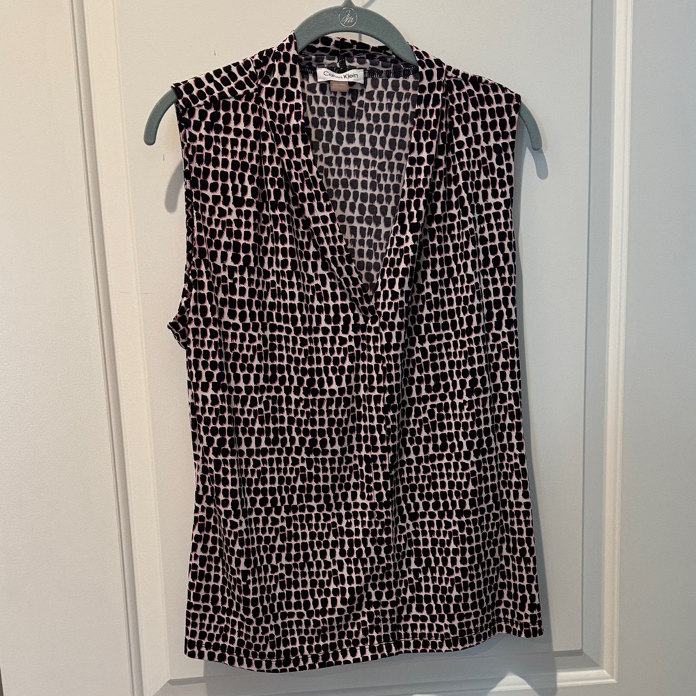 Calvin Klein Black and Pink Printed V-Neck Sleeveless Camisole